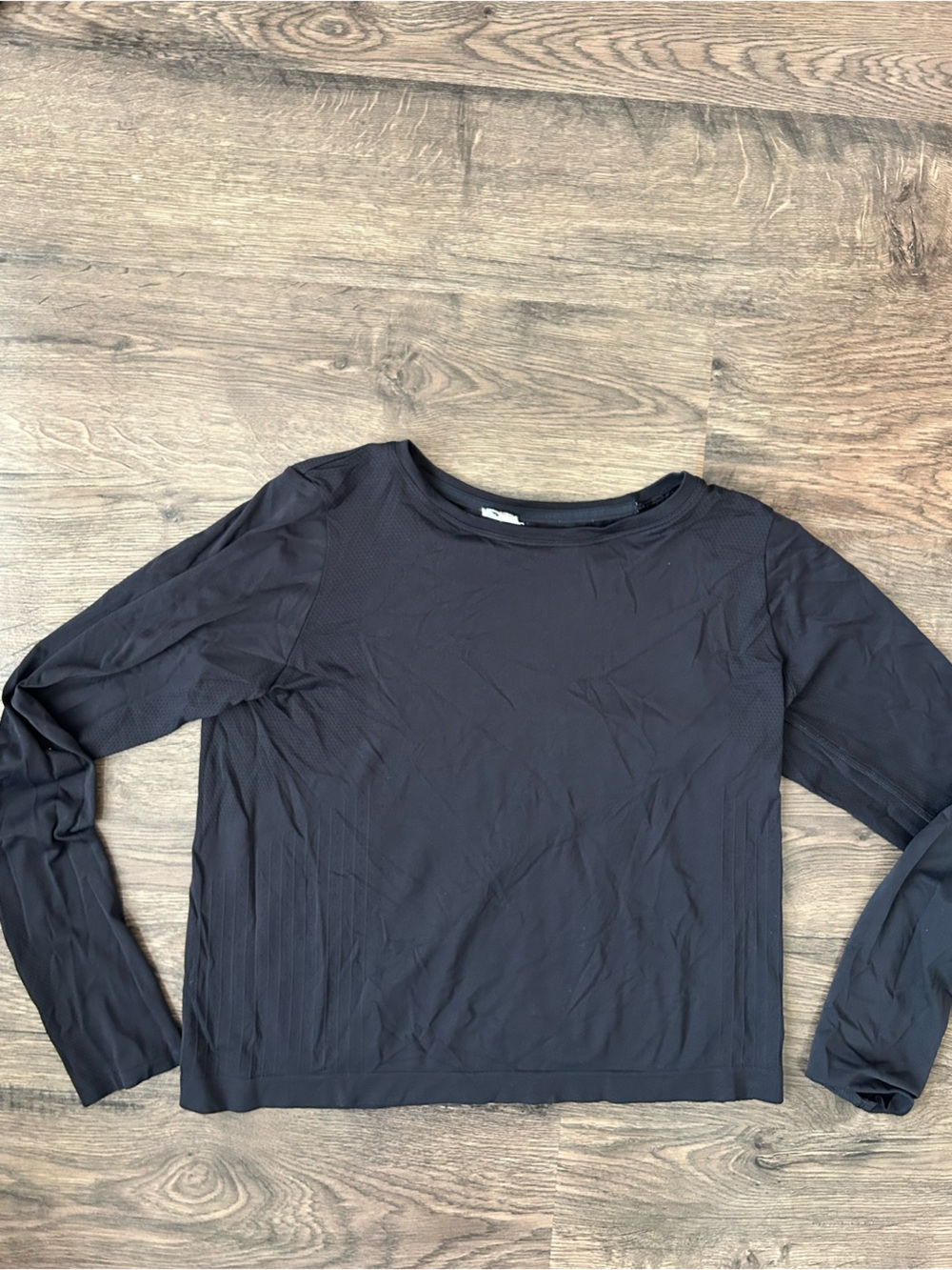 All in motion workout Long-Sleeve Crewneck Shirt - Black